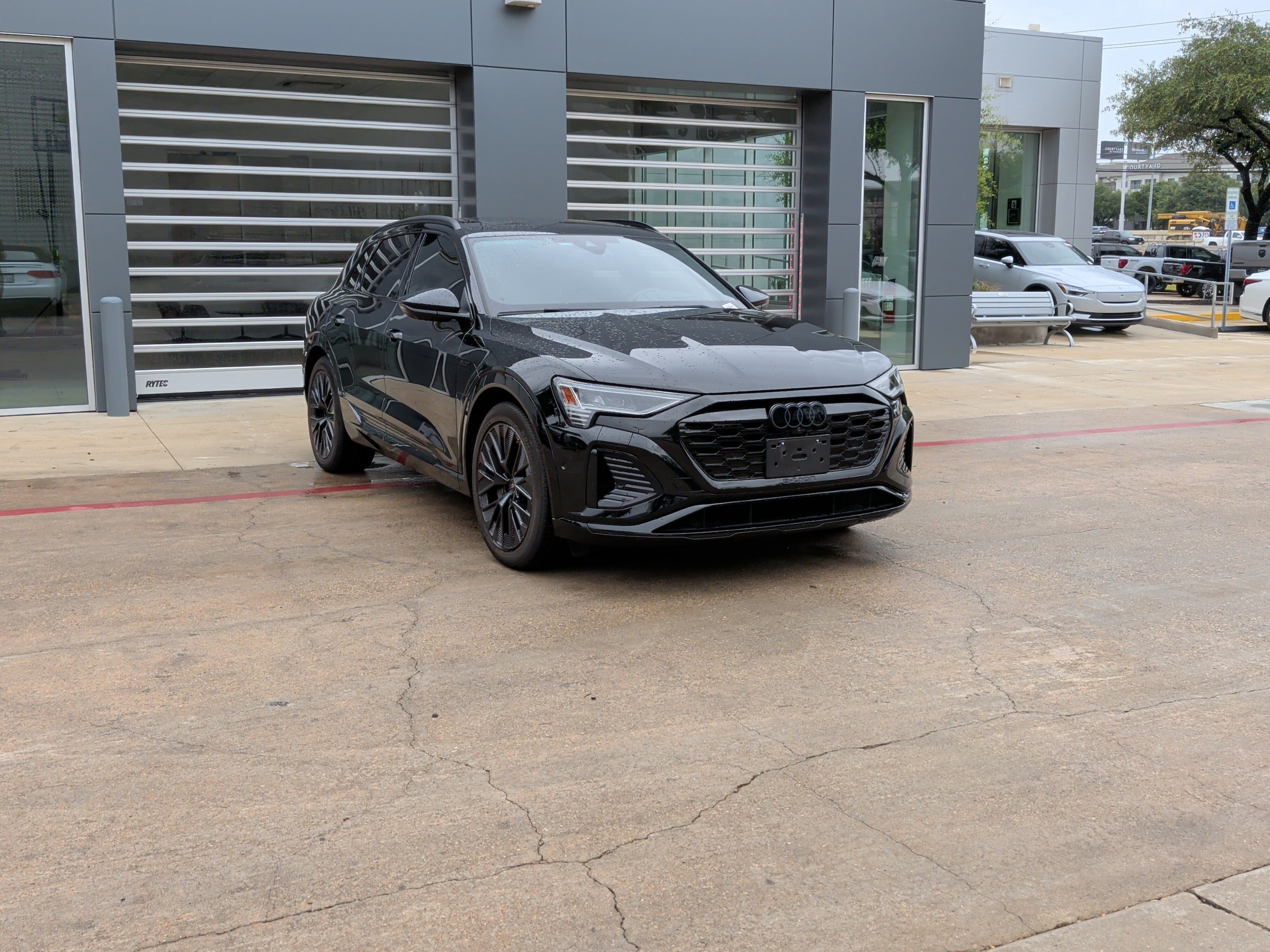 audi q8 e-tron 2024 WA16ABGE9RB018173 image audi q8 e-tron 2024 WA16ABGE9RB018173 image